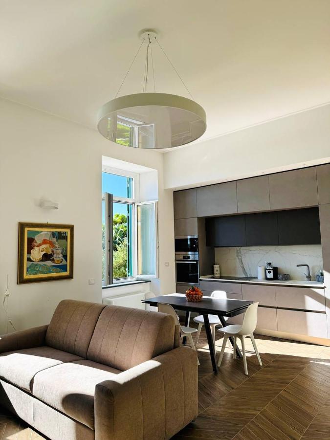 Alocasia Luxury Stay Σαλέρνο Εξωτερικό φωτογραφία