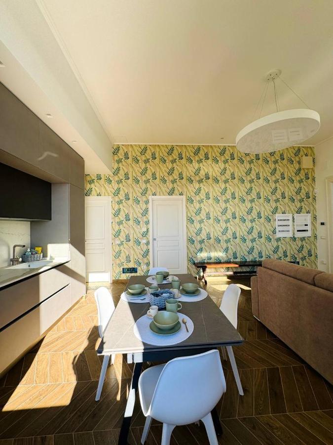 Alocasia Luxury Stay Σαλέρνο Εξωτερικό φωτογραφία
